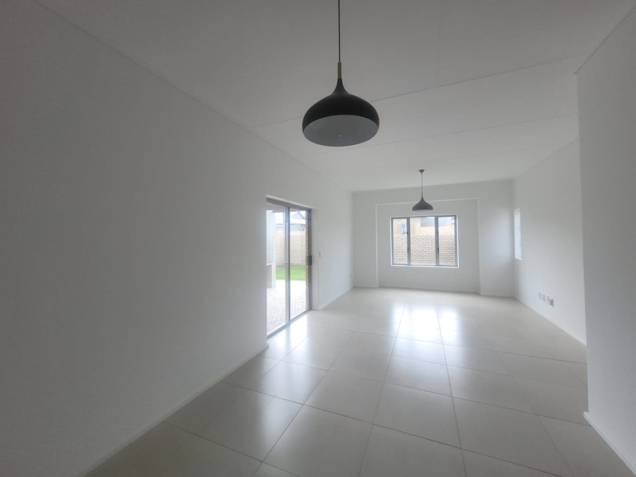 3 Bedroom Property for Sale in Mooikloof Country Estate Western Cape